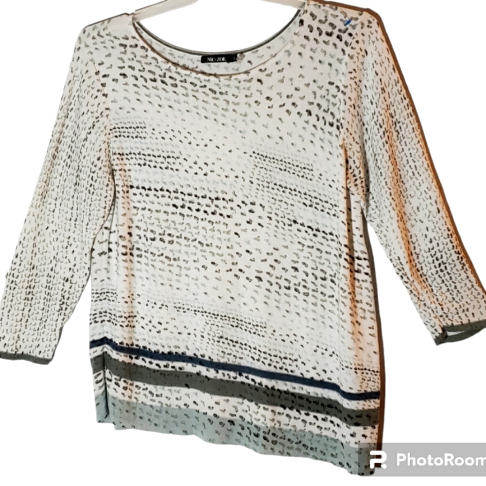 Nic & Zoe women's XL geometric print long sleeves pullover sweater. 2003